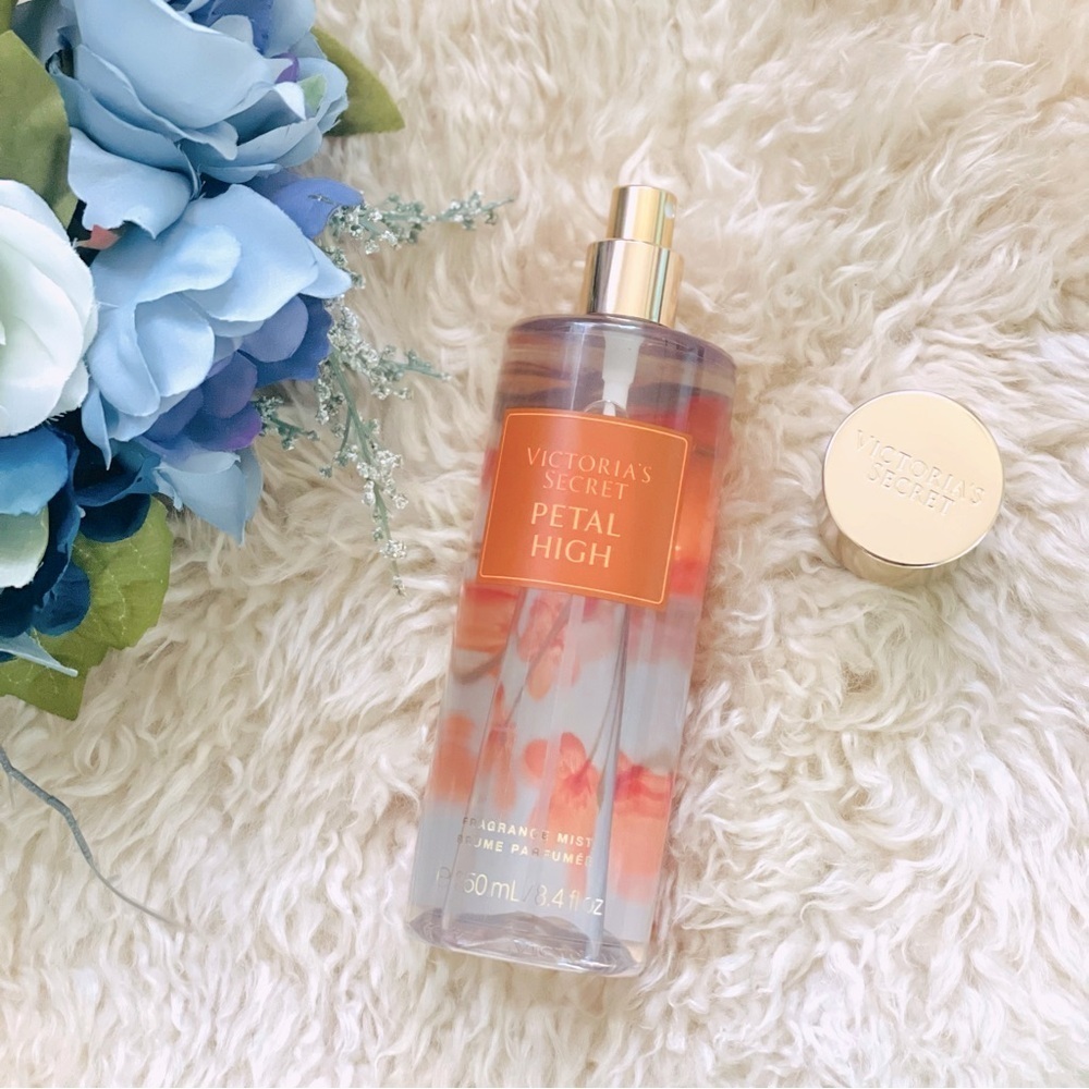NWT Victoria's Secret Petal High Fragrance Mist Limited Edition Vintage Stock - Picture 6 of 9